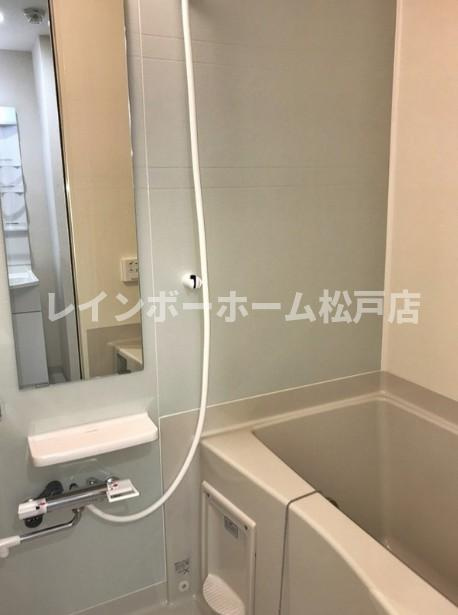 b’CASA天王台仲介手数料（賃料の1.10ヵ月）の50％OFF対象物件！の浴室|きれいなお風呂です