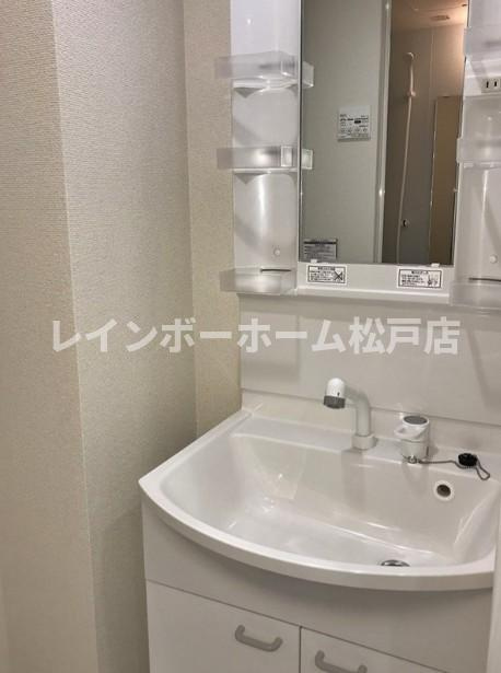 b’CASA天王台仲介手数料（賃料の1.10ヵ月）の50％OFF対象物件！の洗面所|脱衣スペースもあります