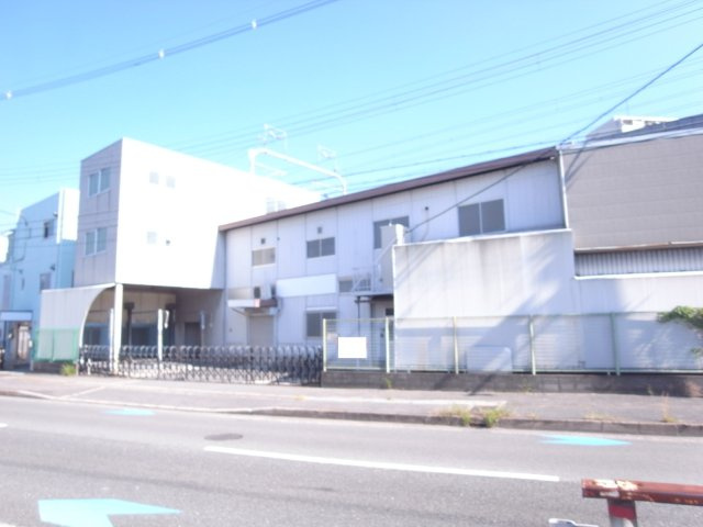 摂津市南別府町貸倉庫の外観