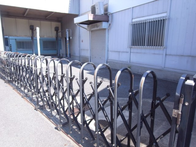 摂津市南別府町貸倉庫
