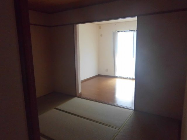 ドムール明石の和室
