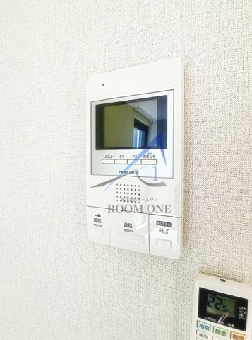 MidCUBE中台の内装
