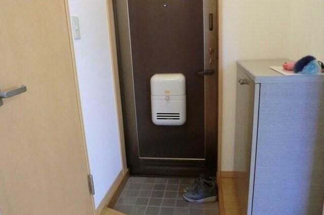 ワカキハウスの玄関