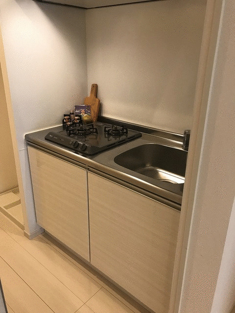 狛江市東和泉１丁目の賃貸マンションのキッチン|１０２参考写真です
