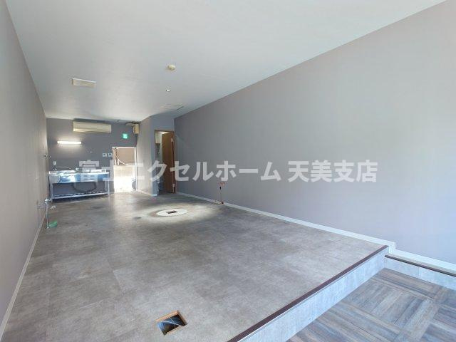 フェニックスさかいの駐車場
