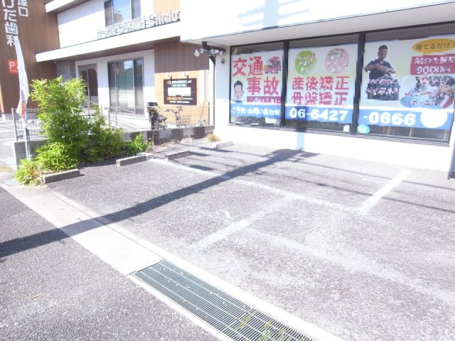 尼崎市塚口町６丁目の店舗事務所