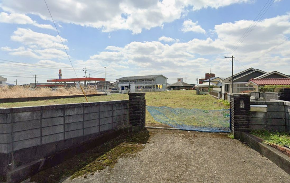 土地：曽於市末吉町諏訪方7961番1