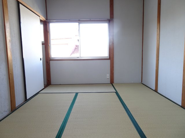 大垣市三津屋町戸建の和室