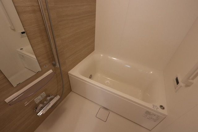 名古屋市中区錦２丁目の賃貸マンションの浴室