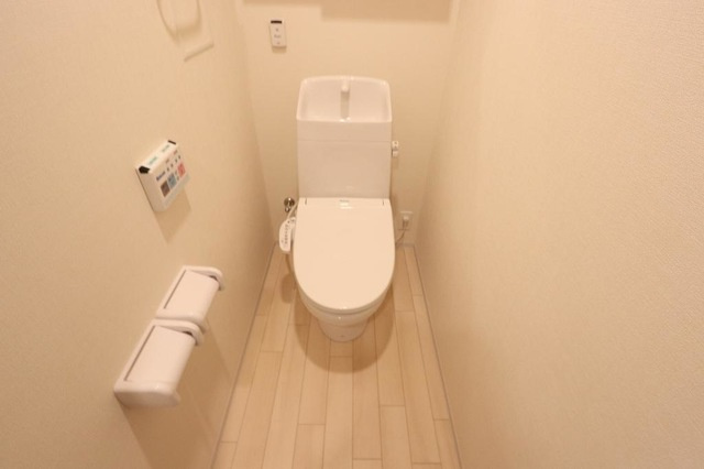 名古屋市中区錦２丁目の賃貸マンションのトイレ
