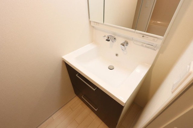 名古屋市中区錦２丁目の賃貸マンションの洗面所