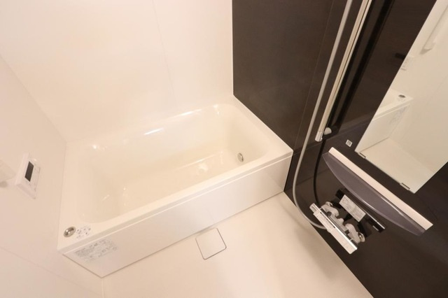 名古屋市中区錦２丁目の賃貸マンションの浴室