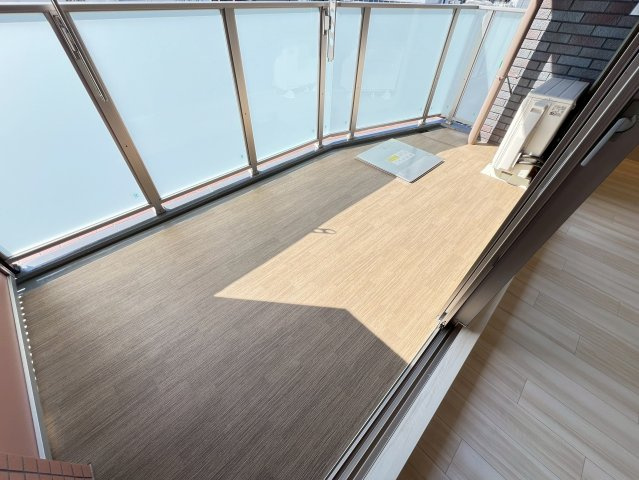 プレジオ梅田のバルコニー