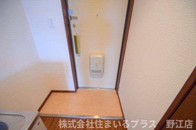 サンプラザ清水駅前の玄関