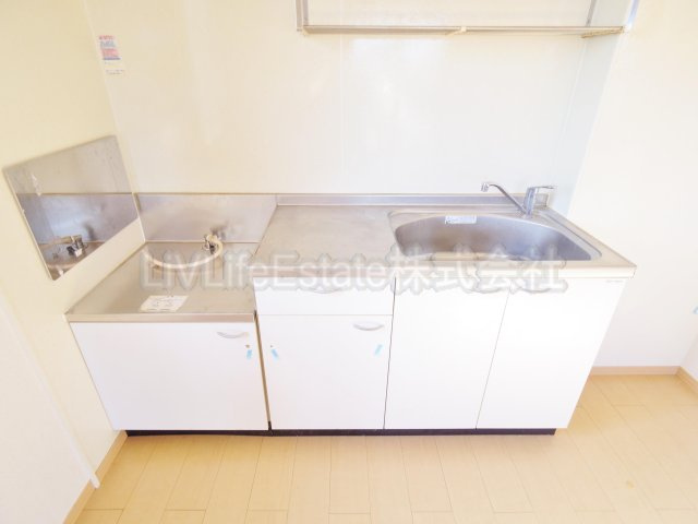 東村山市諏訪町３丁目のアパートのキッチン