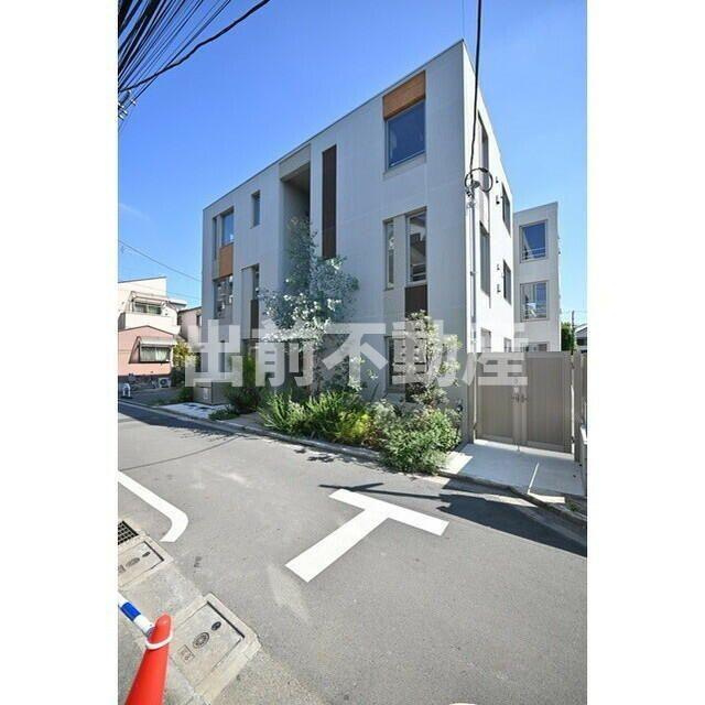 プレアス新大久保の外観