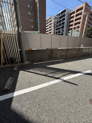 グランフォーレラグゼ平尾の駐車場