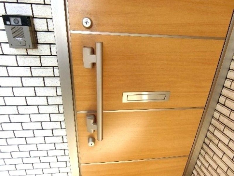セカンドパストラルハイツの玄関