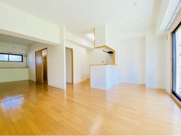 コンソラトゥールの居間・リビング
