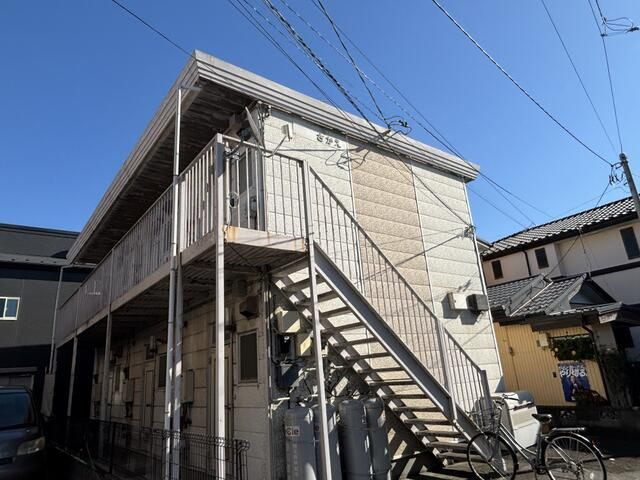 レピートさかえの外観