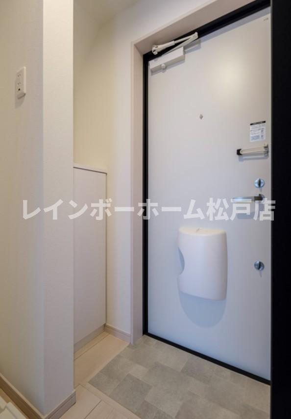 仲介手数料（賃料の1.10ヵ月）の50％OFF対象物件！の玄関|ゆったりとした玄関です