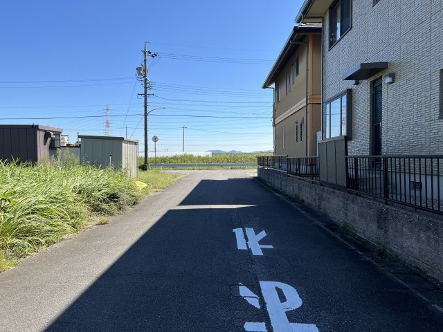 碧南市志貴崎町第4　新築戸建＜3号棟＞の前面道路含む現地写真