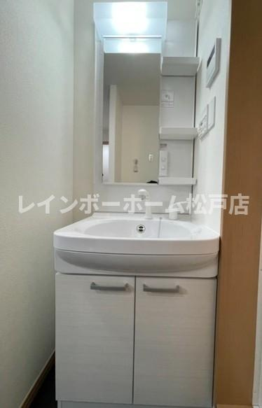 パークステュディオ胡録台の洗面所|使いやすい洗面所です