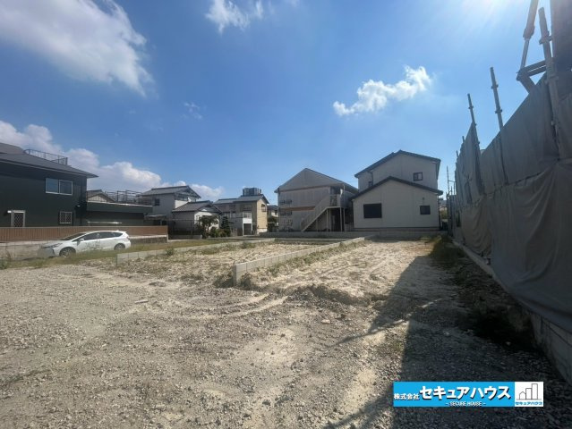 【同施工物件ご案内可能】刈谷市原崎町　全4棟の前面道路含む現地写真|【A号棟側から見た写真】
■株式会社　セキュアハウス■
住宅ローンに強く、知識、経験豊富なスタッフ在籍
お客様に寄り添い、ご成約後もサポート致します。　　　　　　　　　　　　　　　　　　　　　　　　　