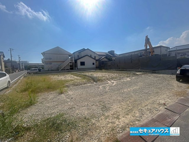 【同施工物件ご案内可能】刈谷市原崎町　全4棟の前面道路含む現地写真|【C号棟側から見た写真】
■株式会社　セキュアハウス■
住宅ローンに強く、知識、経験豊富なスタッフ在籍
お客様に寄り添い、ご成約後もサポート致します。　　　　　　　　　　　　　　　　　　　　　　　　　