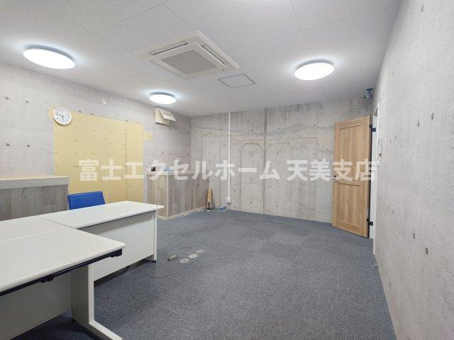 少林寺町東エヌエム・サンカンテ・ヌフのロビー