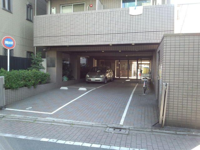 クレセント南千住Ⅱのエントランス