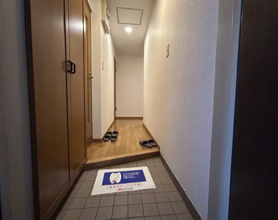 調布市国領町１丁目の賃貸マンションの玄関