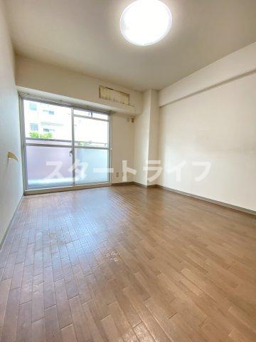 大阪市淀川区三国本町３丁目の賃貸マンションの寝室