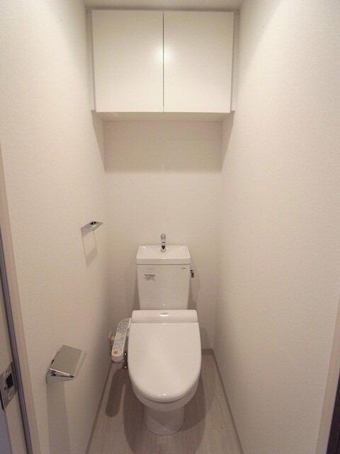 コンシェリア南青山のトイレ