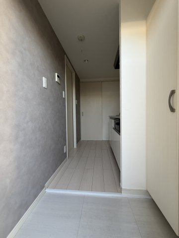 フローレス壱番館の玄関