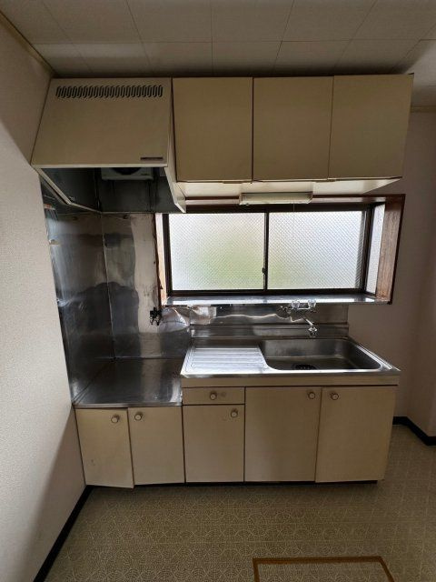 サニー高岡IIのキッチン
