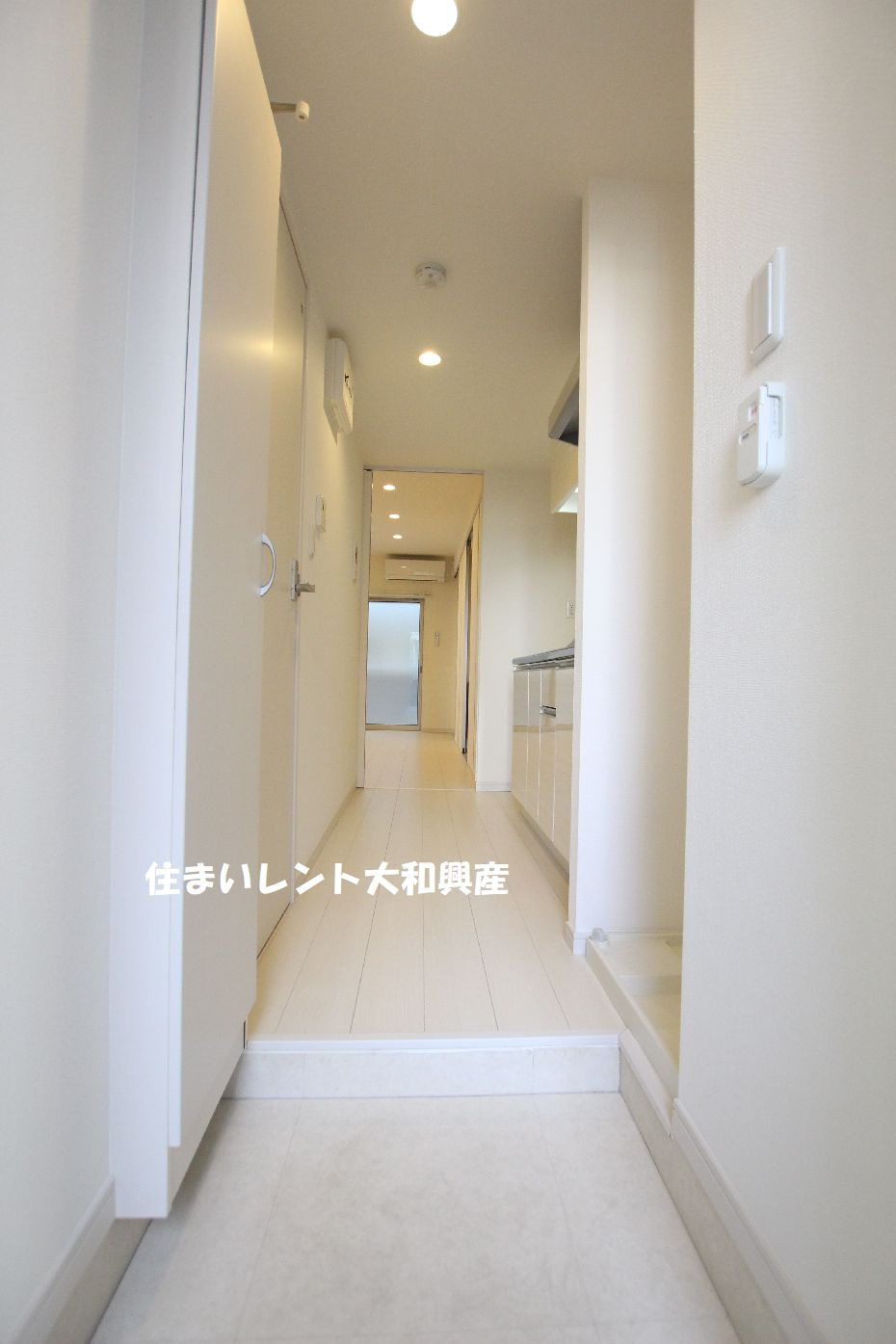 リブリ・ブランメゾン壱番館の玄関