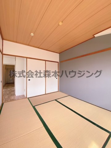 【和室】 | 　香里園ヒルズ | ※同タイプ別室の写真を使用しています。
　設備内容や色調など相違がある場合は実際のお部屋の現状優先となります。