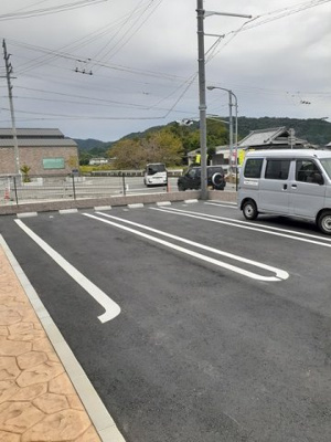【駐車場】 | シャ・ノワール | 駐車スペースもあります