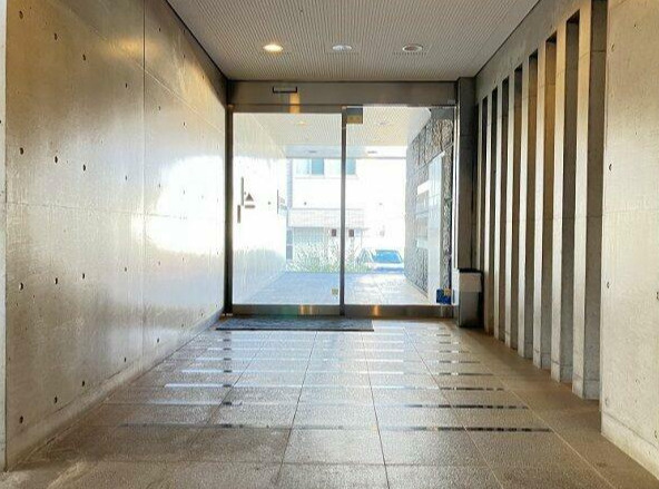 プライムアーバン烏山ガレリアのロビー