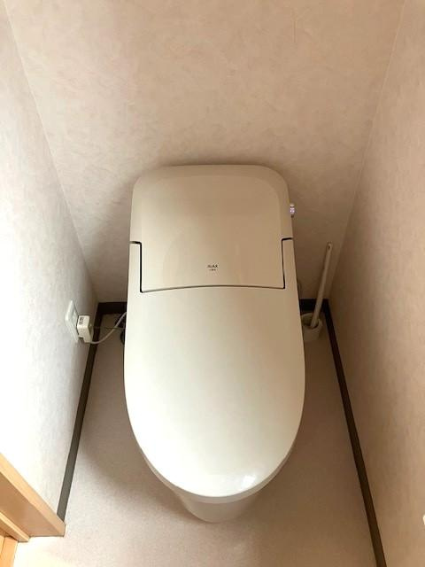 土佐市中島　中古住宅のトイレ