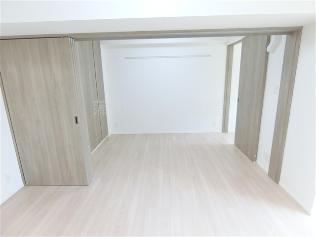 ブライズ大森本町の居間・リビング