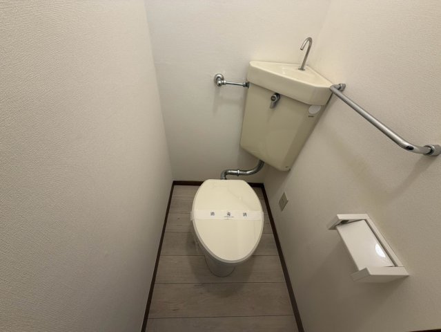ニュー三浦マンションのトイレ