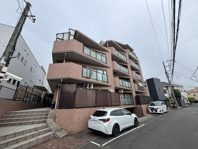 ドメスたまプラーザの外観
