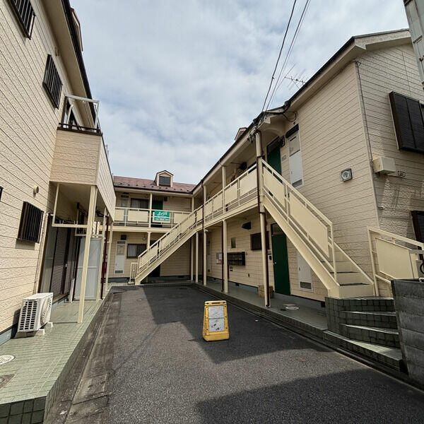 アルビオンカネコⅠの外観