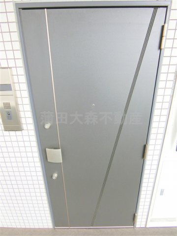 スカイコート蒲田ガーデンの玄関