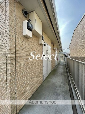 レオパレスベルサリーゼのロビー