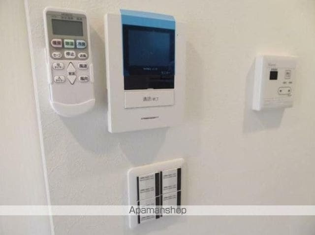 ハーミットクラブハウス白楽Ⅱの内装