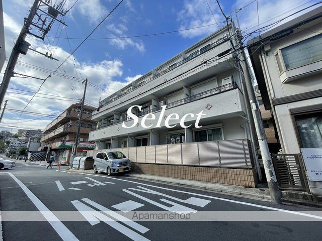 シャトン横浜上大岡の外観