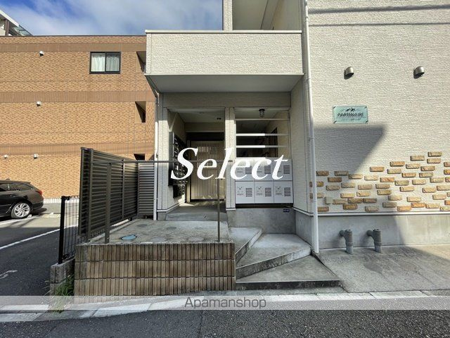 シャトン横浜上大岡のエントランス